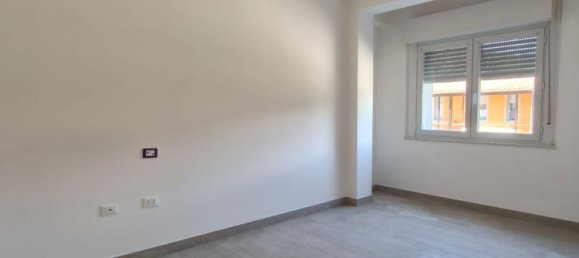 Квартира с 4 комнатами в Виллафранк ин Луниджана, Италия № 281606 11