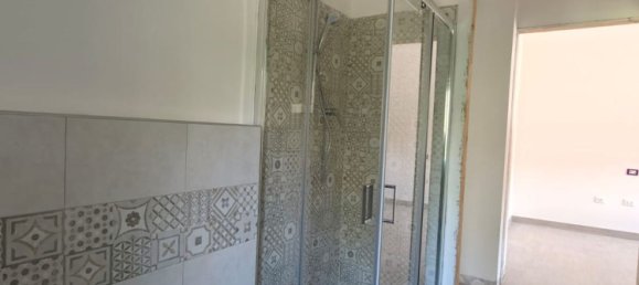 Квартира с 4 комнатами в Виллафранк ин Луниджана, Италия № 281606 17