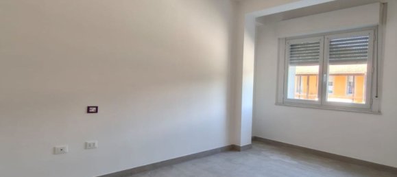 Квартира с 4 комнатами в Виллафранк ин Луниджана, Италия № 281606 8