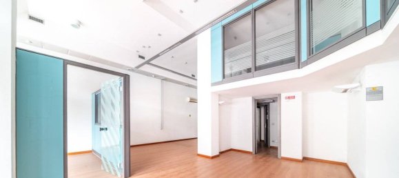 3-salle Bureau à Udine, Italy No. 169743 2