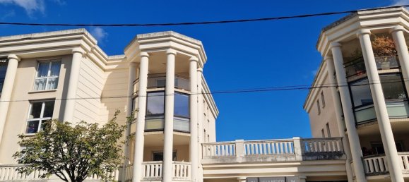 Estudio en Dijon, France No. 265525 2