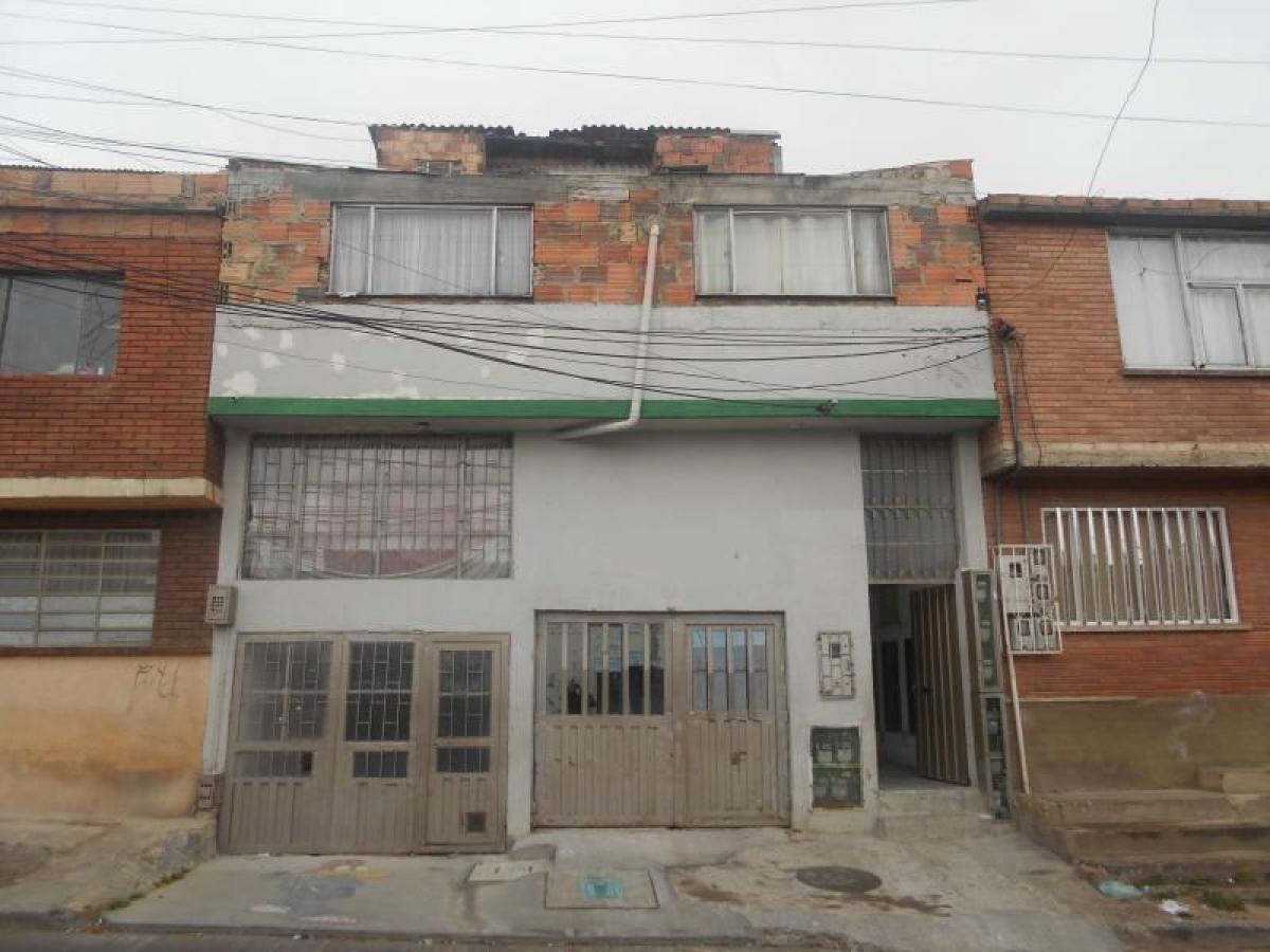 Casa T30 em Bogota, Colombia N.º 14576
