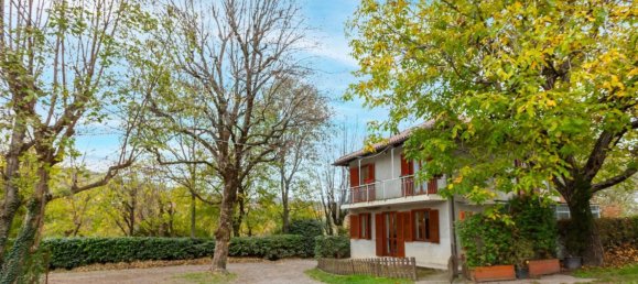 3 bedrooms Villa in Turin, Italy No. 312887 2