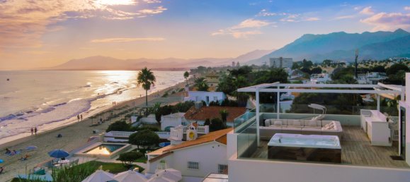 6 bedrooms Villa in Marbella, Spain No. 93730 30