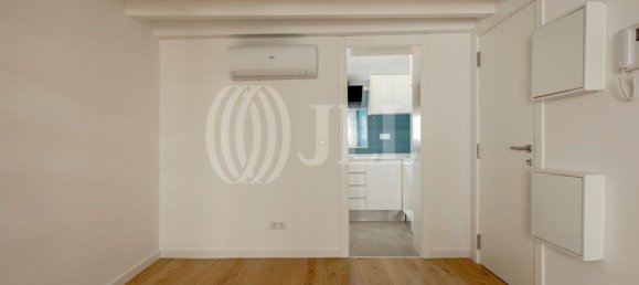 180m² Building in Lisbon, Portugal No. 139666 33