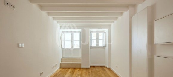 180m² Building in Lisbon, Portugal No. 139666 17