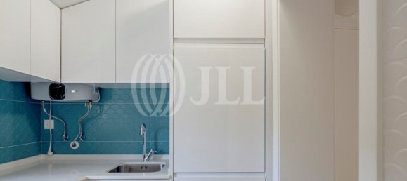 180m² Building in Lisbon, Portugal No. 139666 36