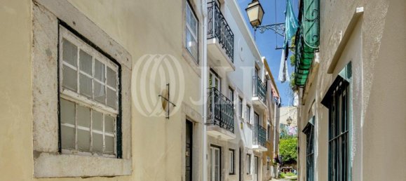 180m² Building in Lisbon, Portugal No. 139666 4