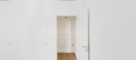 2 rooms Apartment in Milan, Italy No. 338138 2
