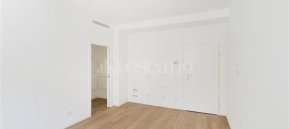 2 rooms Apartment in Milan, Italy No. 338138 10