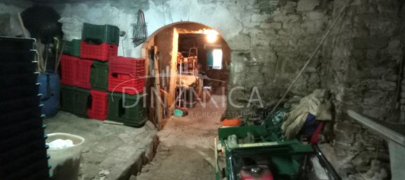 5 rooms House in Vinci, Italy No. 230279 30