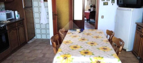 7 rooms Apartment in Sutri, Italy No. 12999 3