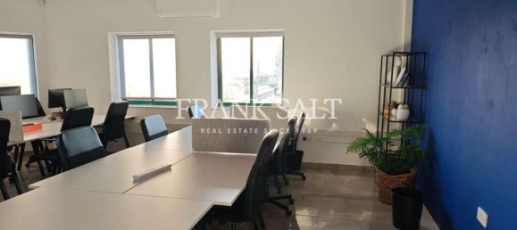 Büro in Zebbug, Malta, Nr. 13187 2