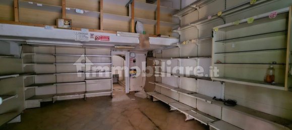 2 rooms Commercial property in Naples, Italy No. 315838 8