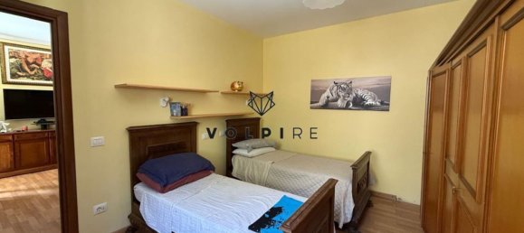 5 bedrooms House in Spoleto, Italy No. 335516 8