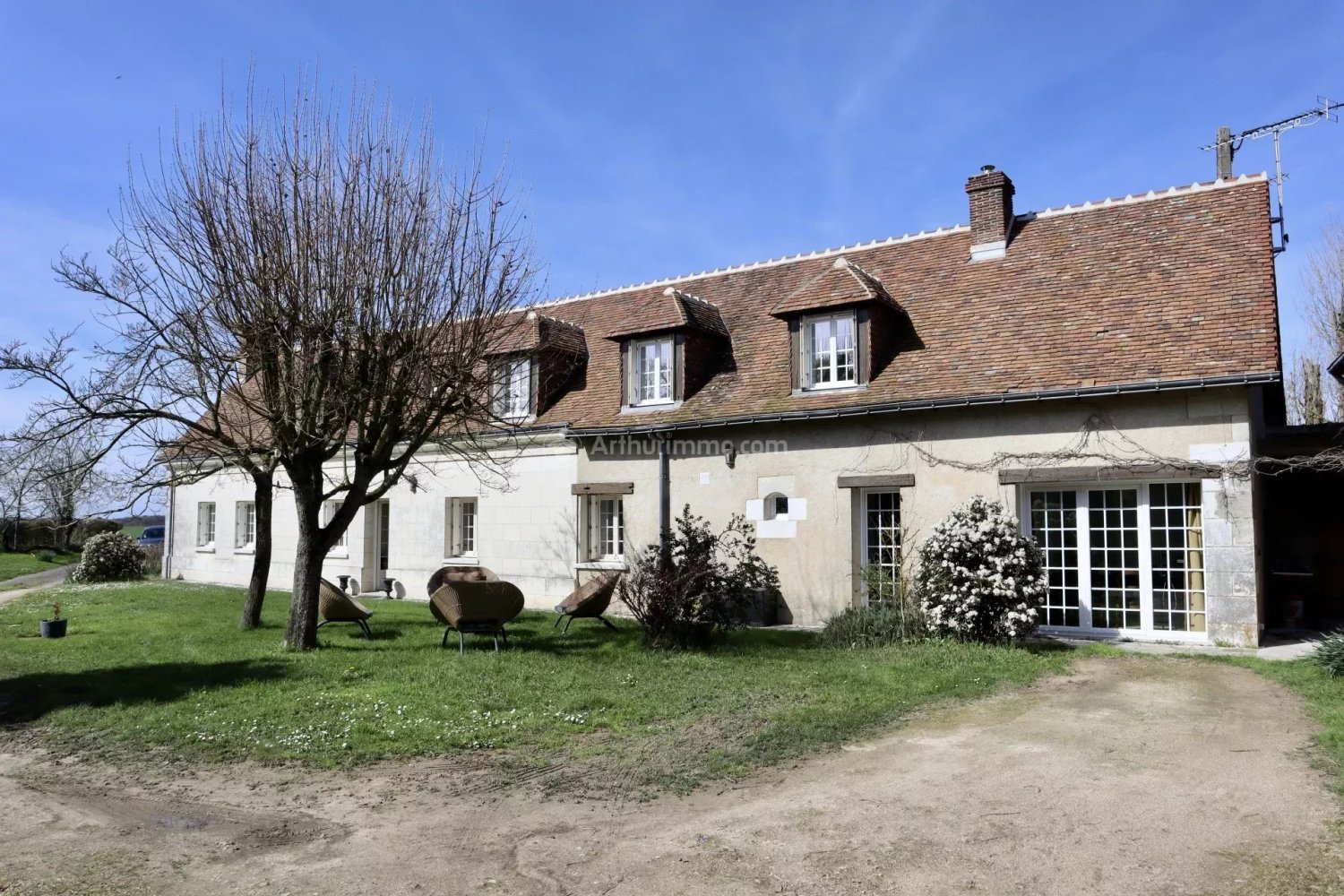 Casa T5 em Les Hermites, France N.º 84124