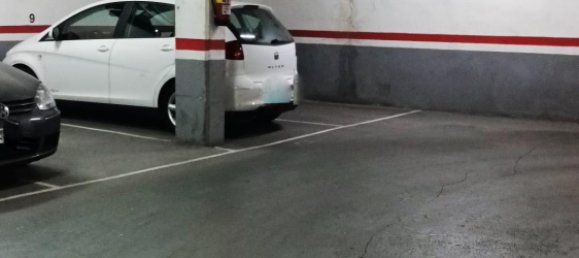  Parking in Eixample, Spain No. 111800 18