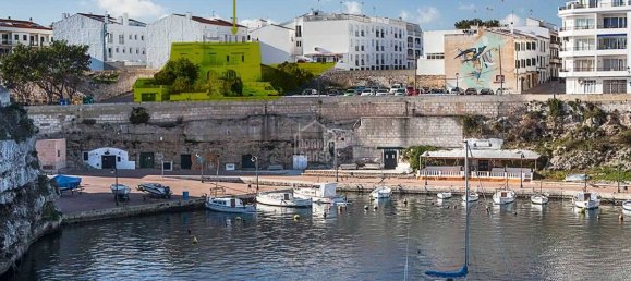 Moradia em banda em Es Castell, Spain N.º 692 6