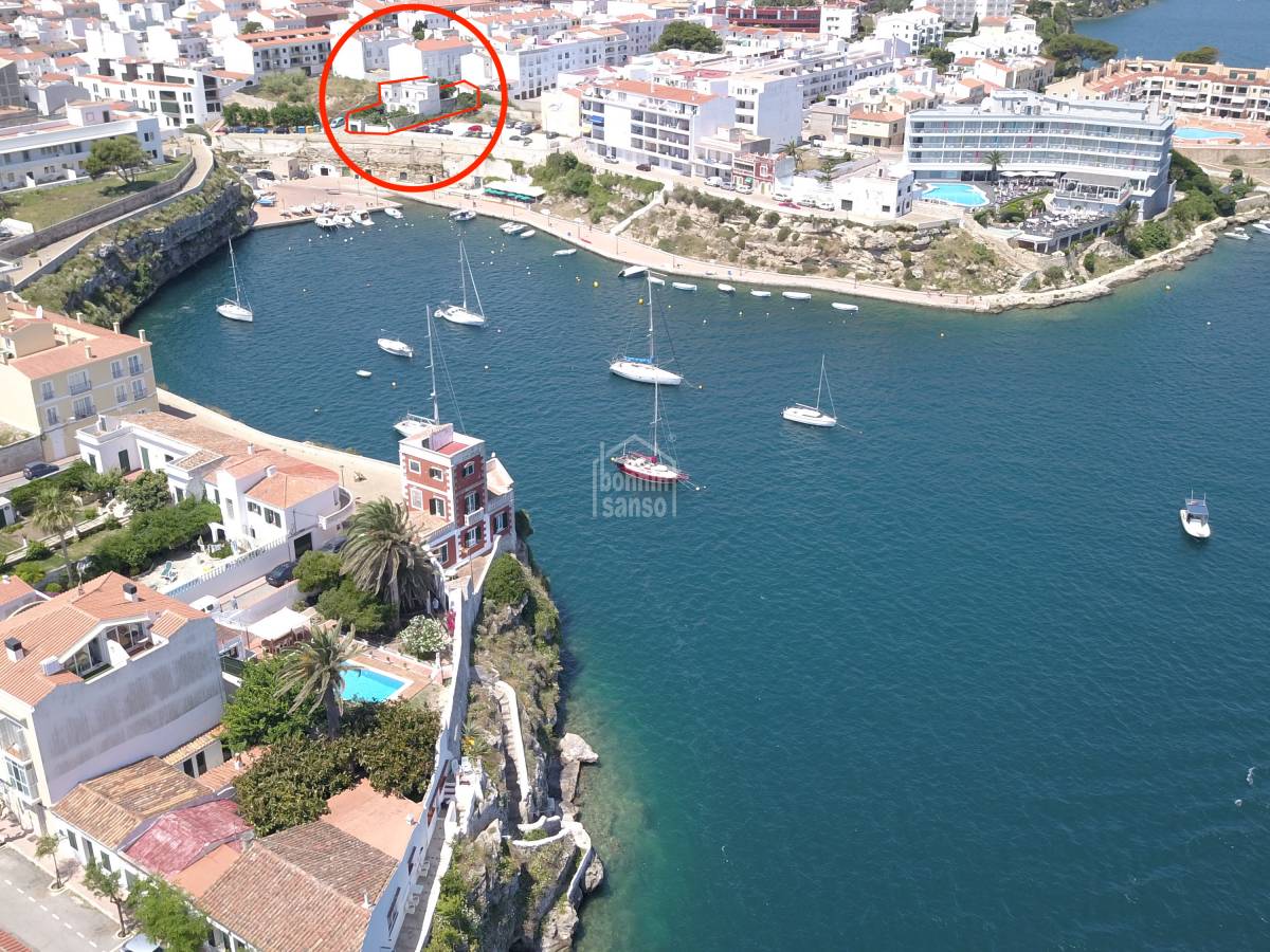 Moradia em banda em Es Castell, Spain N.º 692