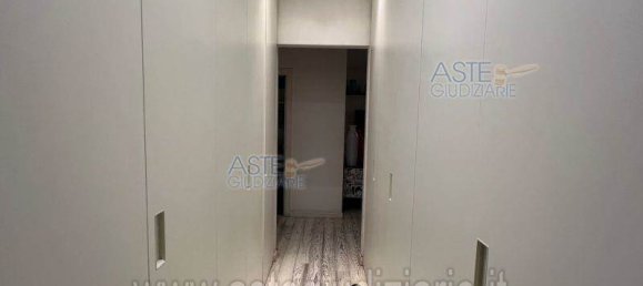 Квартира с 2 спальнями в Рим, Италия № 32395 11