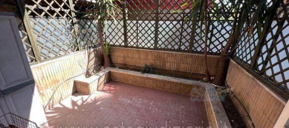 Квартира с 2 спальнями в Рим, Италия № 32395 14