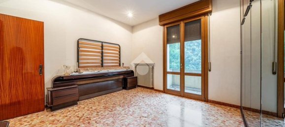 4 Schlafzimmer Haus in Novellara, Italy, Nr. 265268 37
