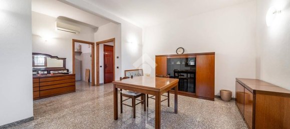 4 Schlafzimmer Haus in Novellara, Italy, Nr. 265268 8