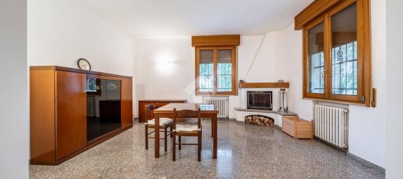 4 Schlafzimmer Haus in Novellara, Italy, Nr. 265268 9