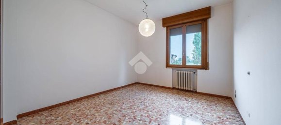 4 Schlafzimmer Haus in Novellara, Italy, Nr. 265268 25