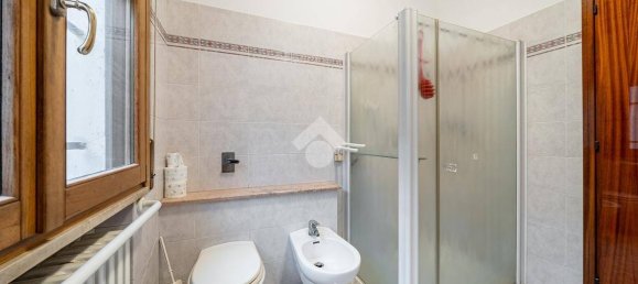 4 Schlafzimmer Haus in Novellara, Italy, Nr. 265268 18