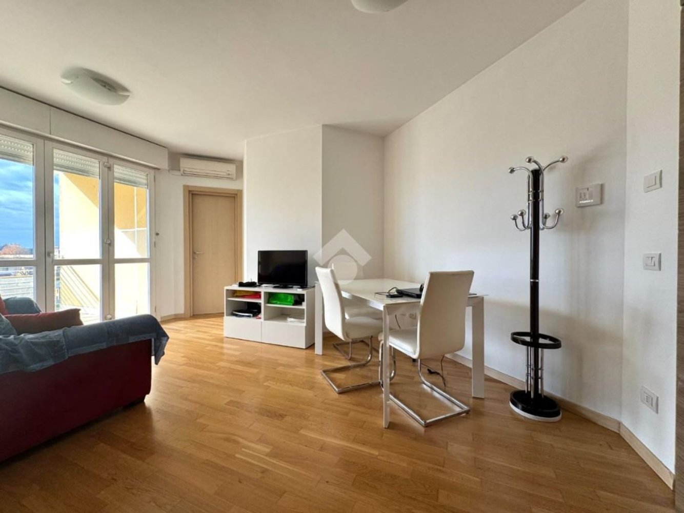 2غرفة شقة في Rescaldina, Italy رقم 218823