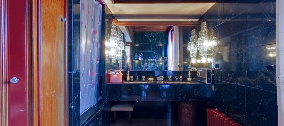 6 bedrooms Villa in Porto, Portugal No. 123557 16