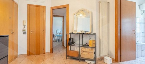 2 bedrooms Apartment in Ciampino, Italy No. 24703 7