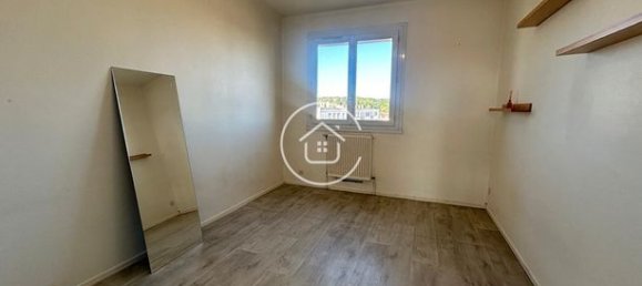 2 bedrooms Apartment in Blois, France No. 303734 5