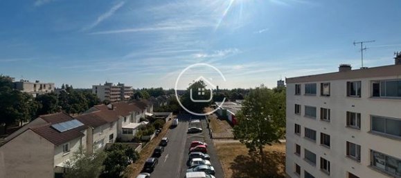 2 bedrooms Apartment in Blois, France No. 303734 6