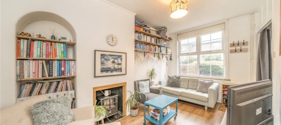 2 bedrooms House in London, United Kingdom No. 12929 4