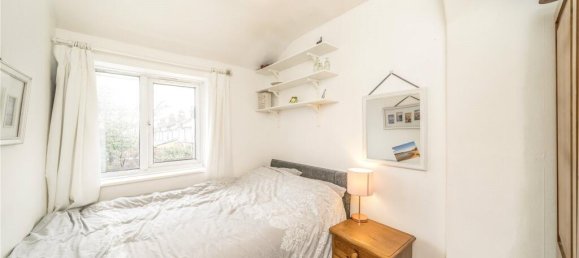 2 bedrooms House in London, United Kingdom No. 12929 6