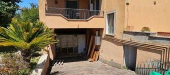 3-salle Appartement à Rome, Italy No. 222783 12
