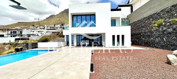 4 غرف نوم فيلا في Adeje, Spain رقم 89417 31