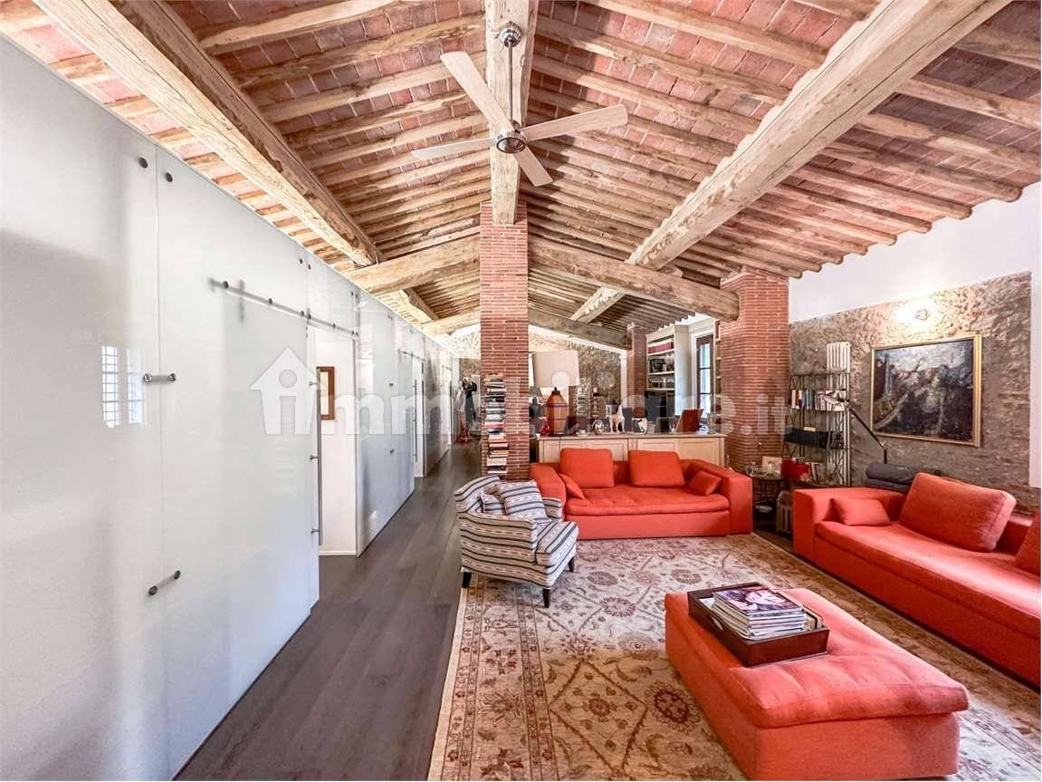 Apartamento de 3 dormitorios en Pietrasanta, Italy No. 308614