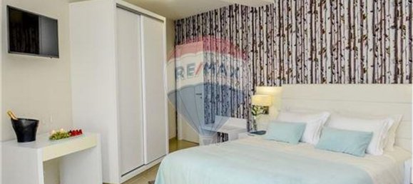 683m² Building in Nazare, Portugal No. 82187 44