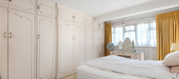 4 Schlafzimmer Haus in Edgware, United Kingdom, Nr. 3626 20
