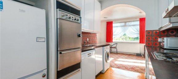 4 Schlafzimmer Haus in Edgware, United Kingdom, Nr. 3626 18