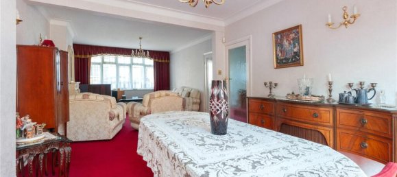 4 Schlafzimmer Haus in Edgware, United Kingdom, Nr. 3626 17