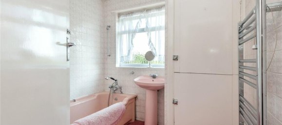 4 Schlafzimmer Haus in Edgware, United Kingdom, Nr. 3626 10