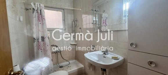 4 bedrooms Apartment in Badalona, Spain No. 171062 16