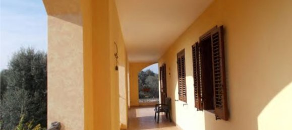 Квартира с 7 комнатами в Франкавилла Фонтана, Италия № 184036 14