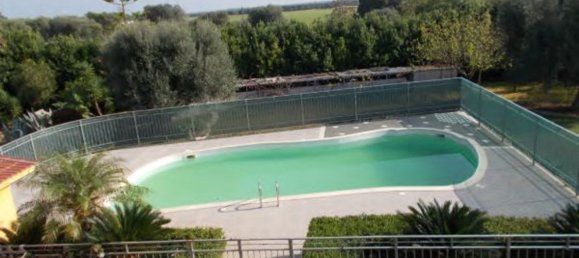 Квартира с 7 комнатами в Франкавилла Фонтана, Италия № 184036 9