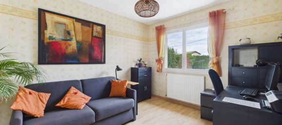 Casa de 4 dormitorios en Loire-sur-Rhone, France No. 359768 11