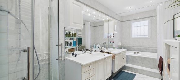 Casa de 4 dormitorios en Loire-sur-Rhone, France No. 359768 10